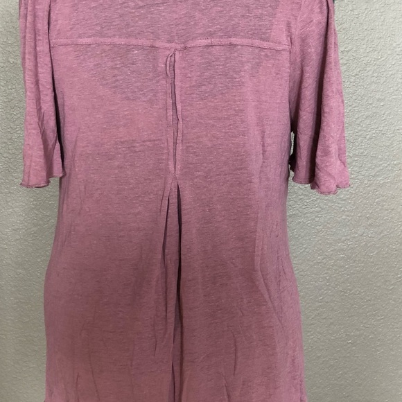 Shirt - Picture 3 of 4